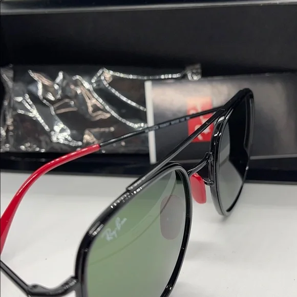 BNIB Never Worn Rayban Ferrari Scuderia Rb3748 - Picture 5 of 8